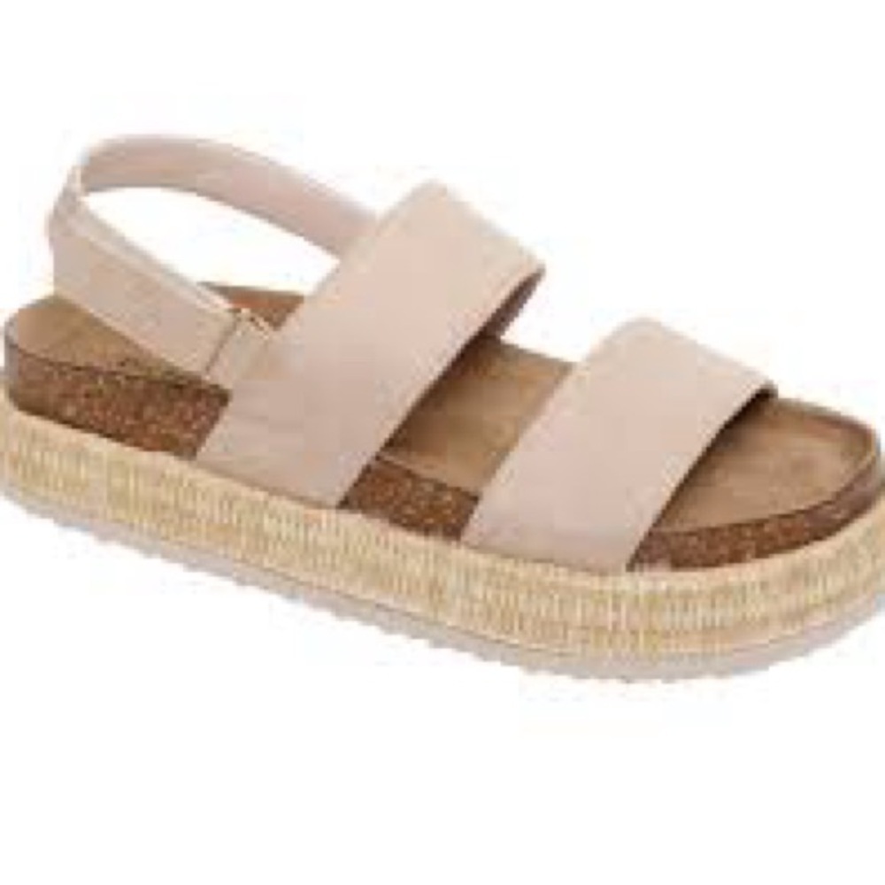 Pierre Dumas,Women's Max-1 Platform Strappy Sandal in Nude Slip-On,EUC, Size 7